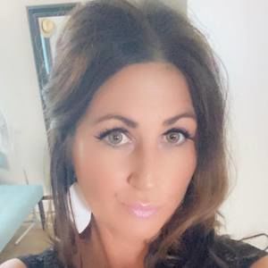 Meet your Posher, Carrie